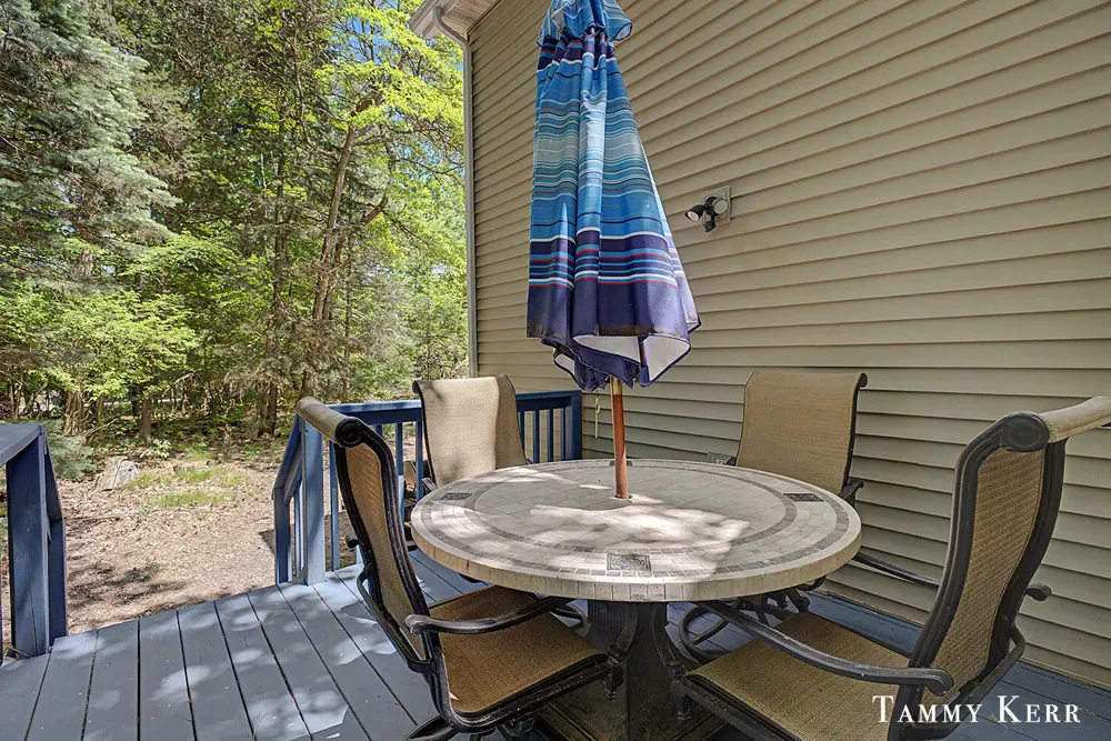 2339 Forest Trail Circle Fennville, MI 49408