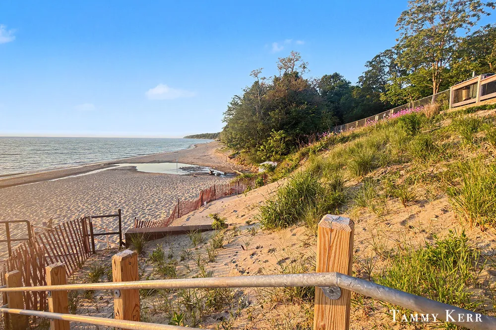 2339 Forest Trail Circle Fennville, MI 49408