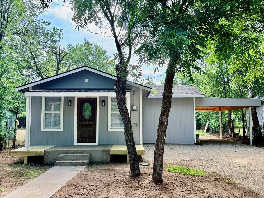 209 McBrayer Street Graham, TX 76450