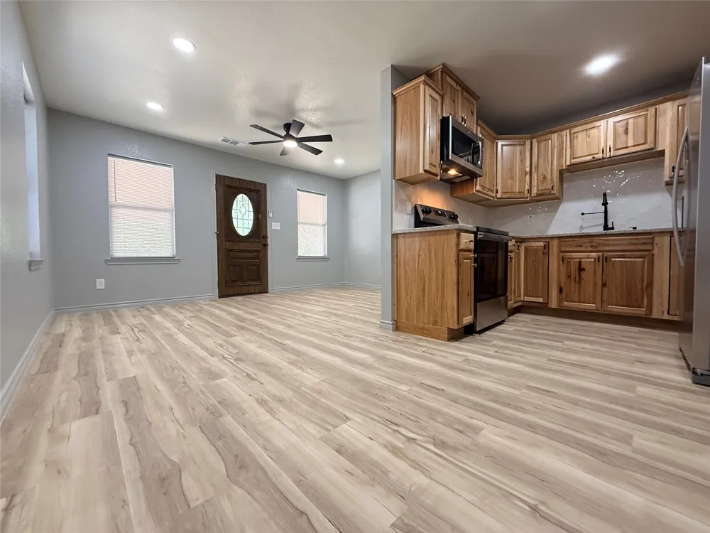 209 McBrayer Street Graham, TX 76450