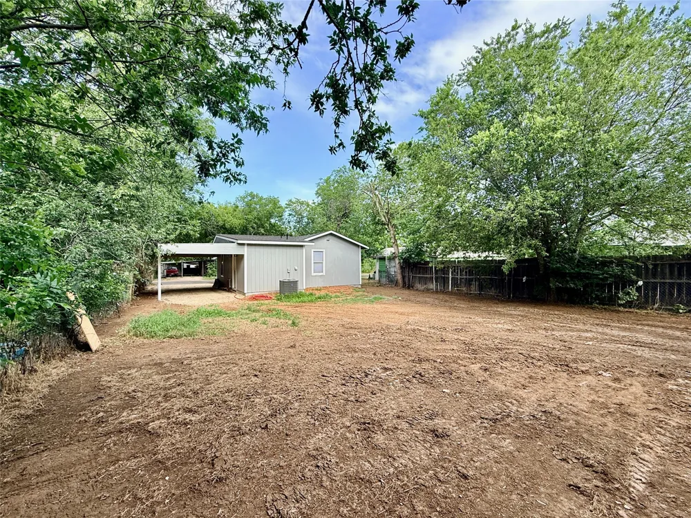 209 McBrayer Street Graham, TX 76450