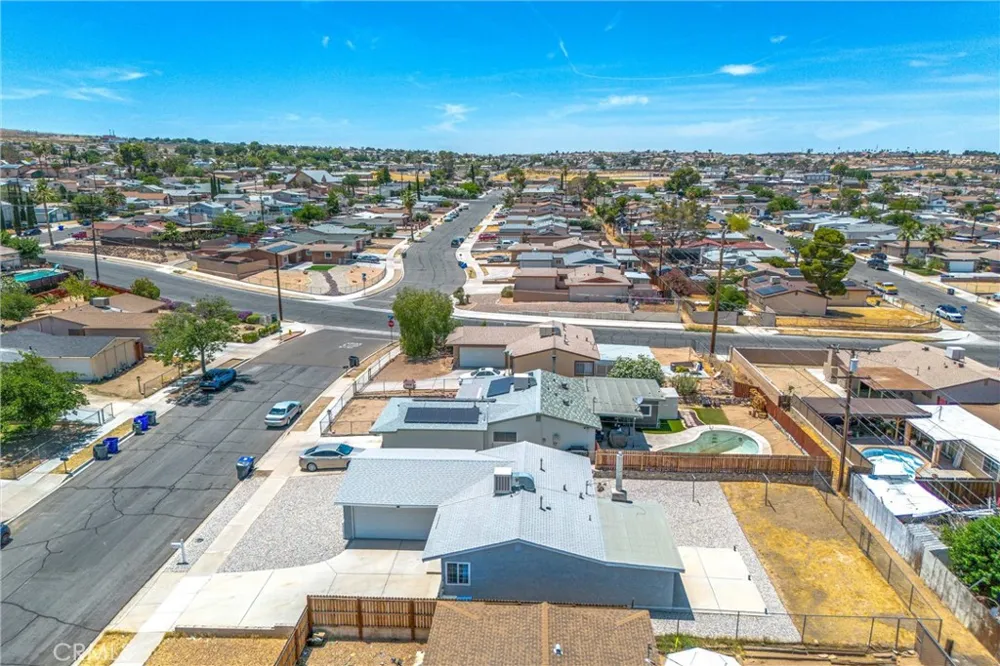 1609 De Anza Barstow, CA 92311