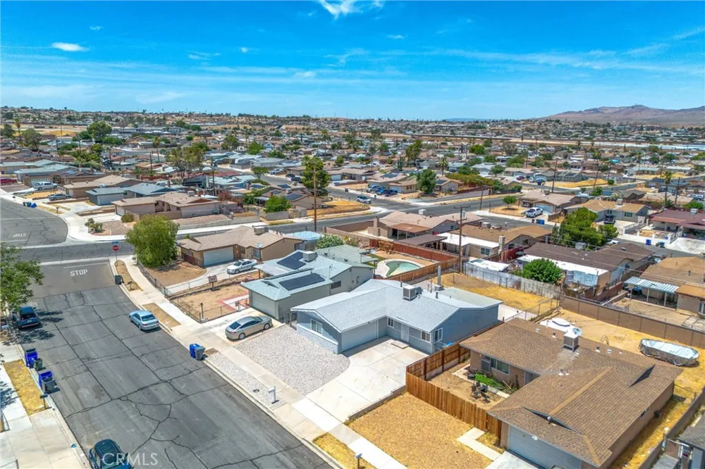 1609 De Anza Barstow, CA 92311