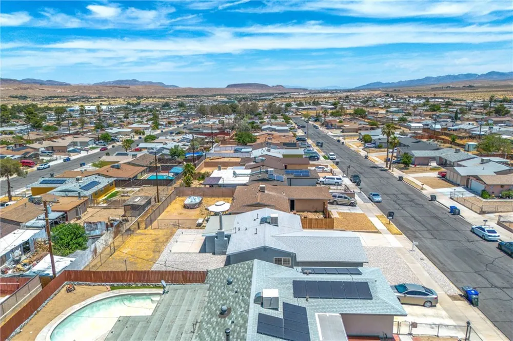 1609 De Anza Barstow, CA 92311