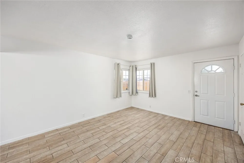 1609 De Anza Barstow, CA 92311