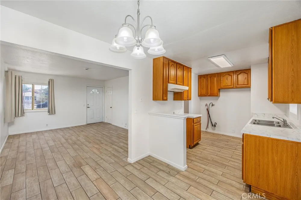 1609 De Anza Barstow, CA 92311