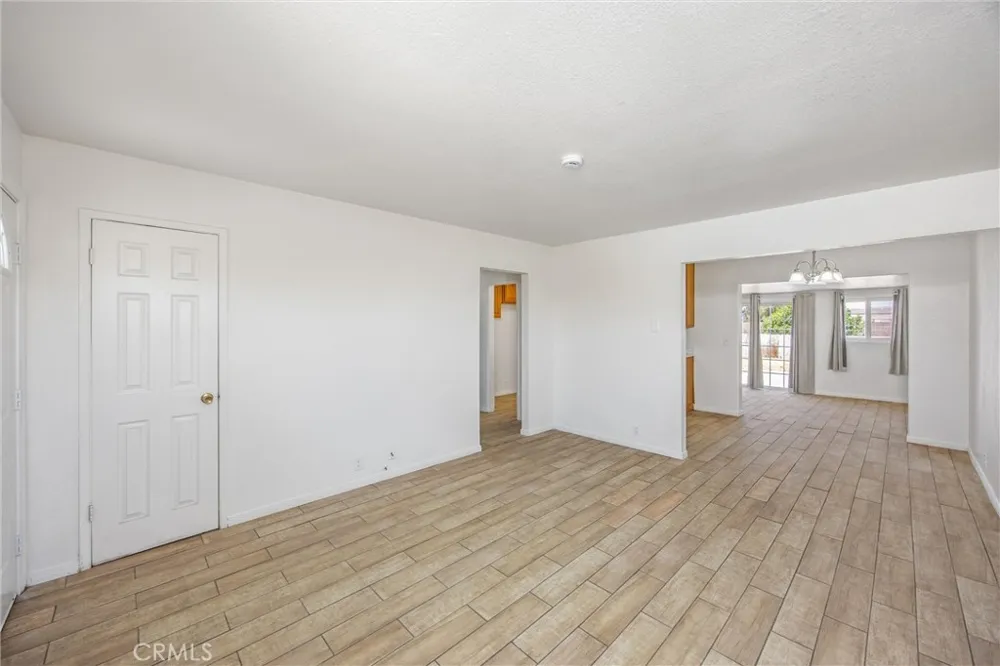 1609 De Anza Barstow, CA 92311