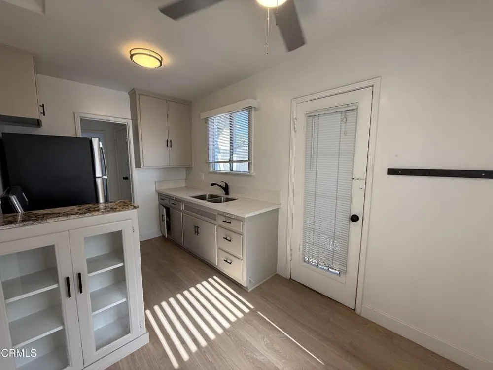 1424 E Wilson Avenue #A Glendale, CA 91206