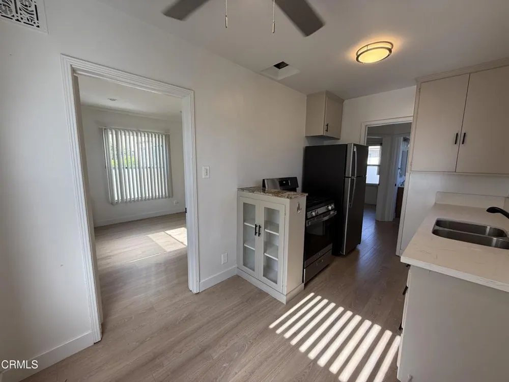 1424 E Wilson Avenue #A Glendale, CA 91206