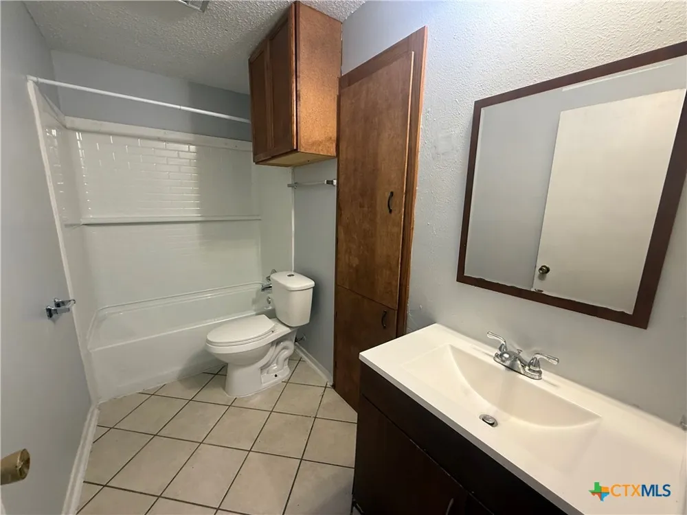 102 Cockerham Street #B Kyle, TX 78640