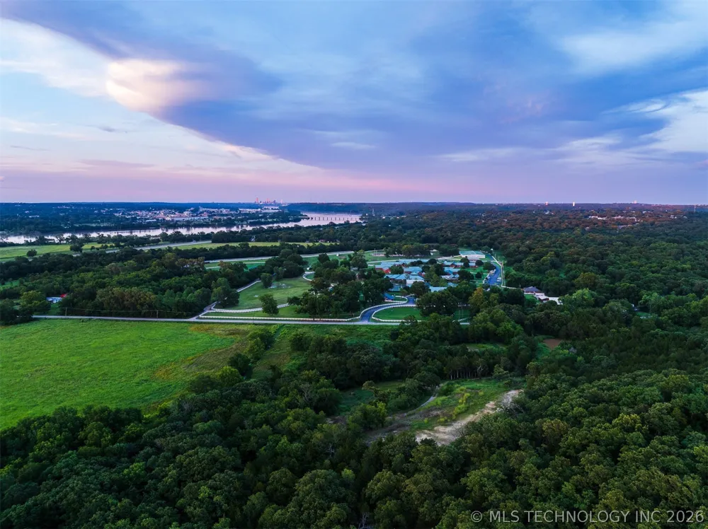 2710 S 137th WestAvenue Sand Springs, OK 74063
