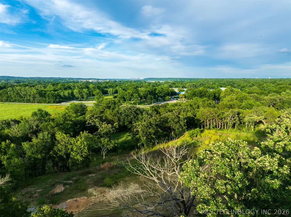 2710 S 137th WestAvenue Sand Springs, OK 74063