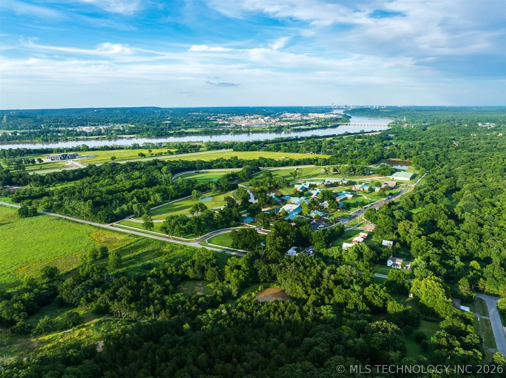 2710 S 137th WestAvenue Sand Springs, OK 74063