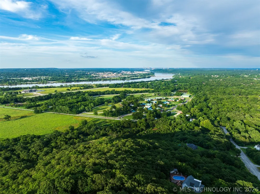 2710 S 137th WestAvenue Sand Springs, OK 74063