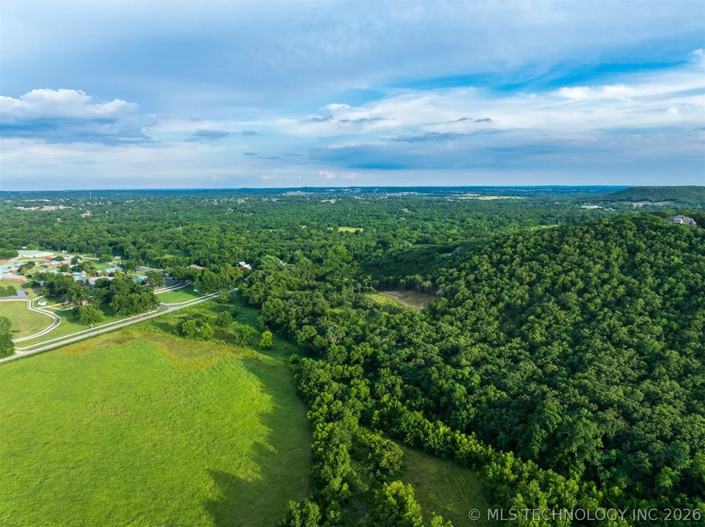 2710 S 137th WestAvenue Sand Springs, OK 74063