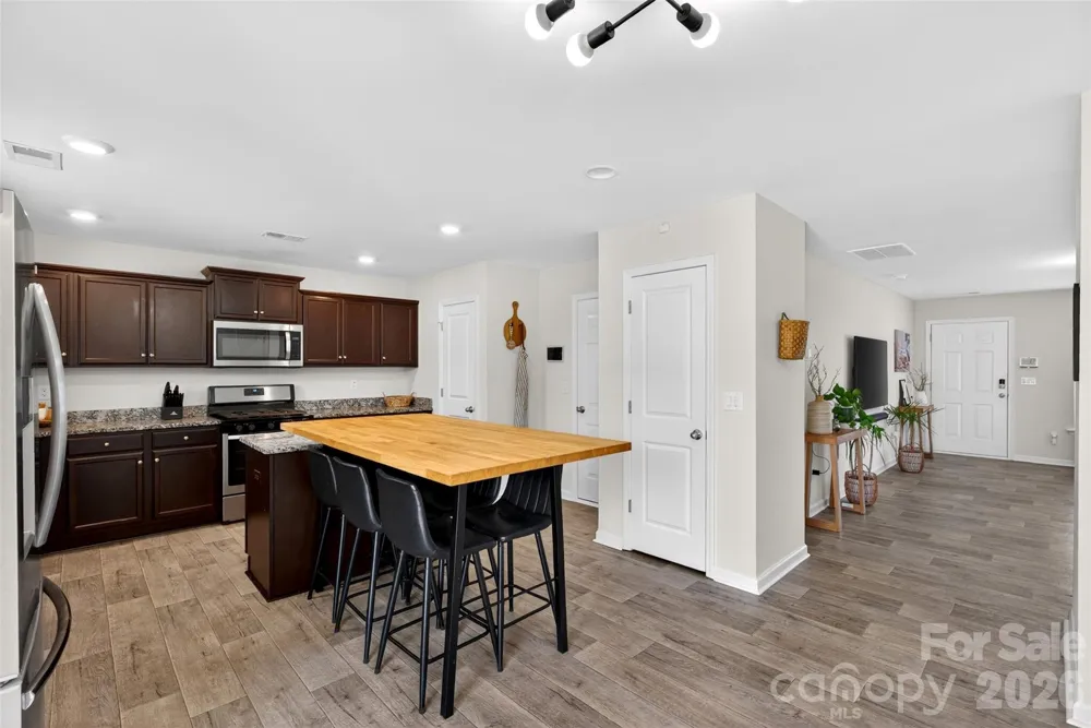 1221 Canter Place Roebuck, SC 29376