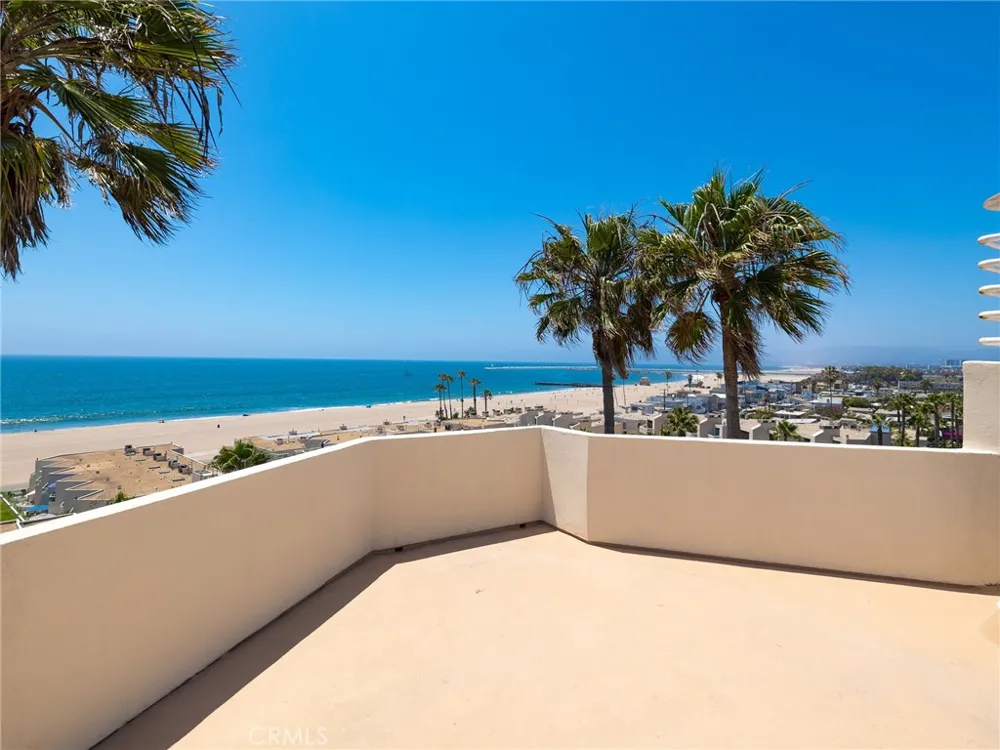 7331 Vista Del Mar Lane Playa del Rey, CA 90293