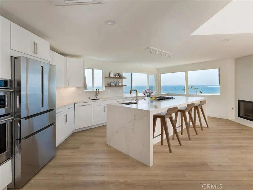 7331 Vista Del Mar Lane Playa del Rey, CA 90293