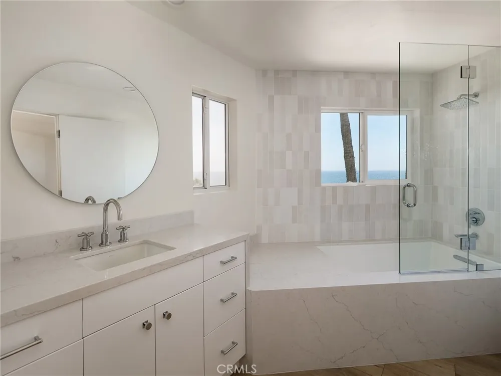 7331 Vista Del Mar Lane Playa del Rey, CA 90293