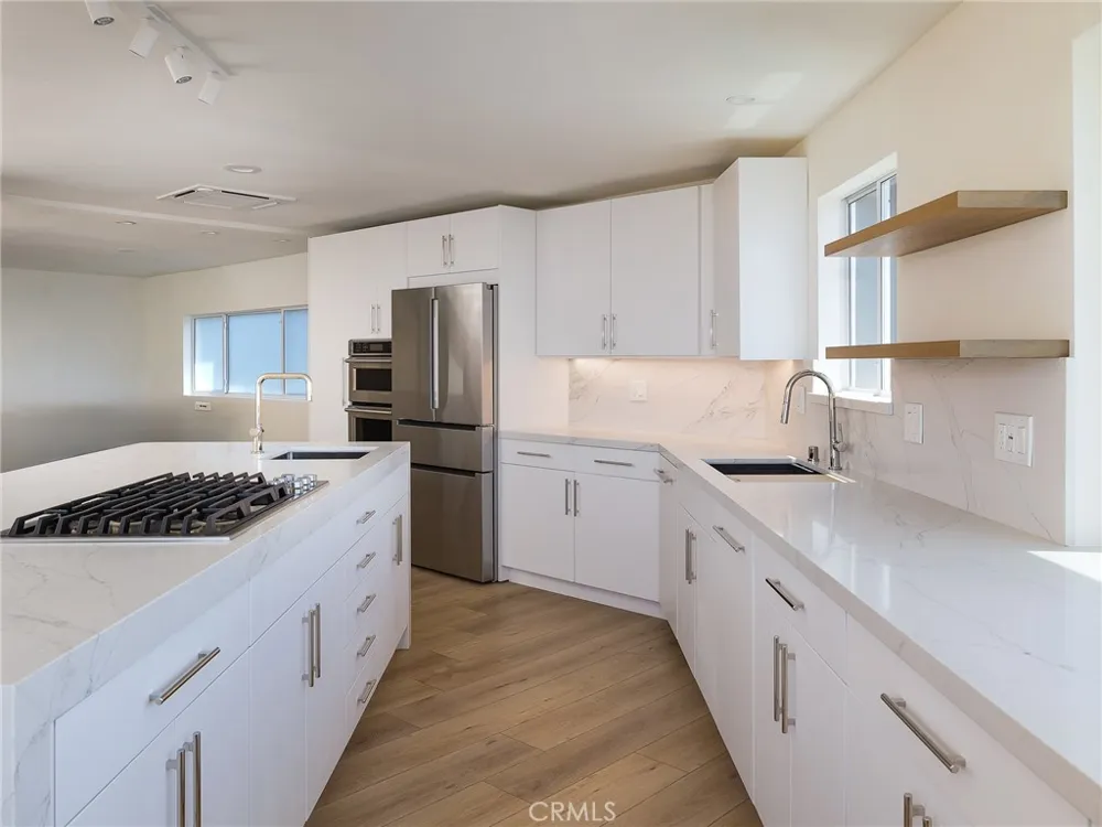 7331 Vista Del Mar Lane Playa del Rey, CA 90293