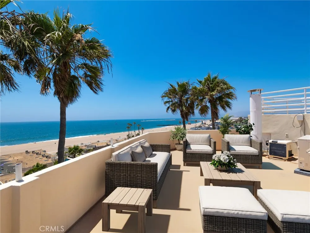 7331 Vista Del Mar Lane Playa del Rey, CA 90293