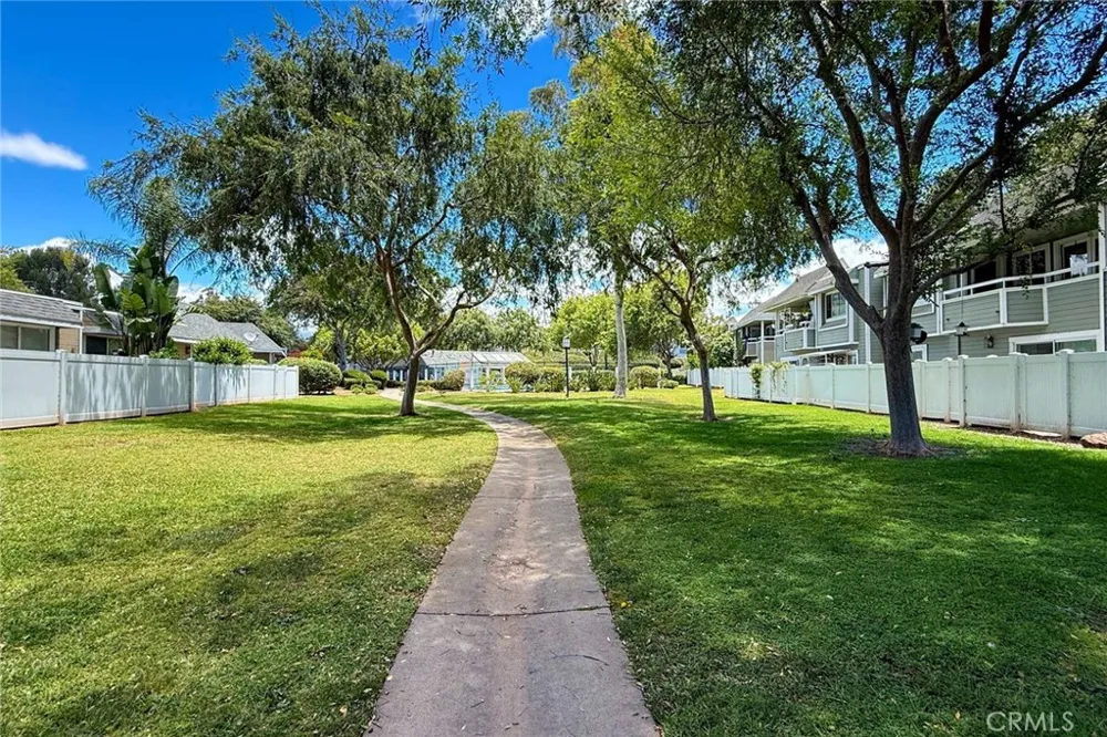 22196 Caminito Zaragoza Laguna Hills, CA 92653