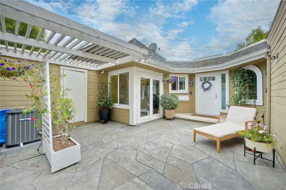 22196 Caminito Zaragoza Laguna Hills, CA 92653