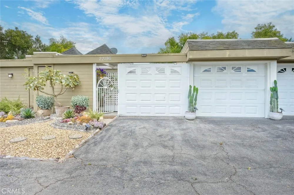 22196 Caminito Zaragoza Laguna Hills, CA 92653
