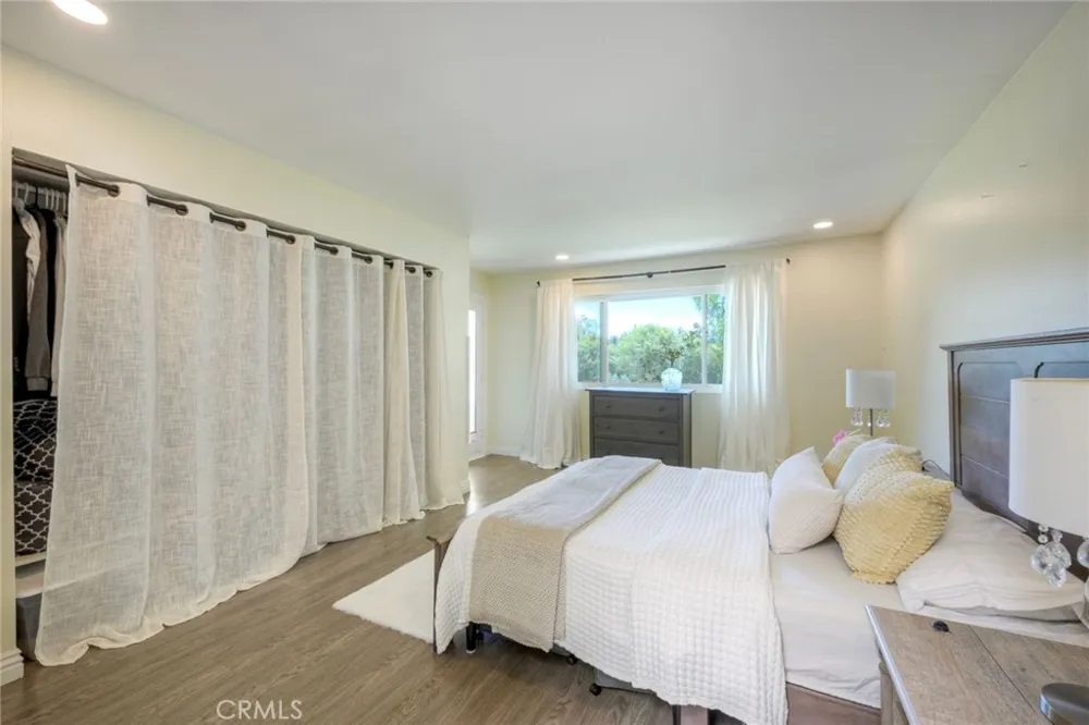 22196 Caminito Zaragoza Laguna Hills, CA 92653