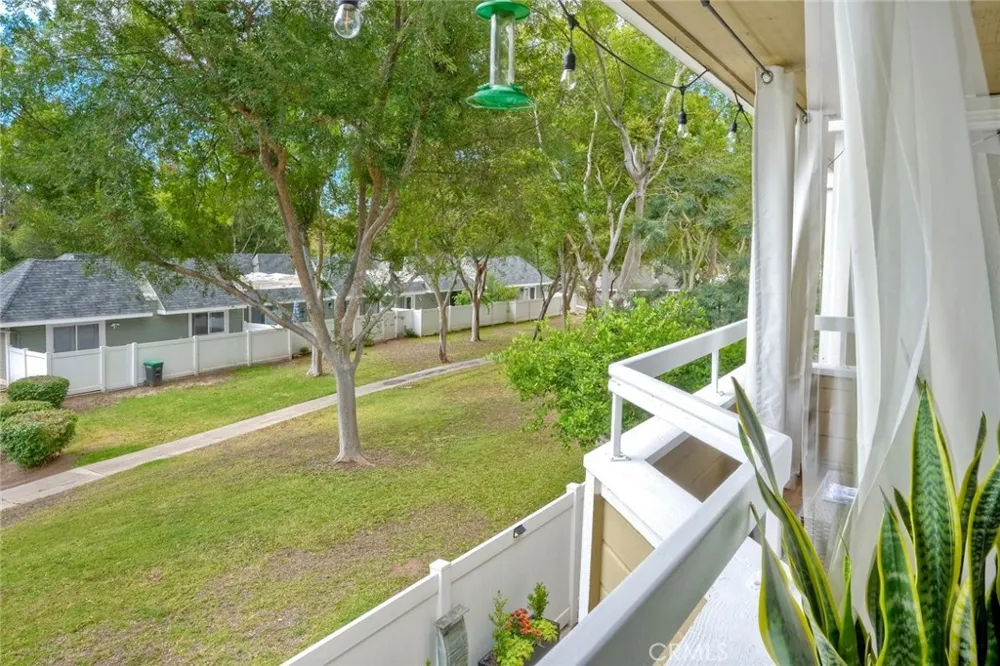 22196 Caminito Zaragoza Laguna Hills, CA 92653