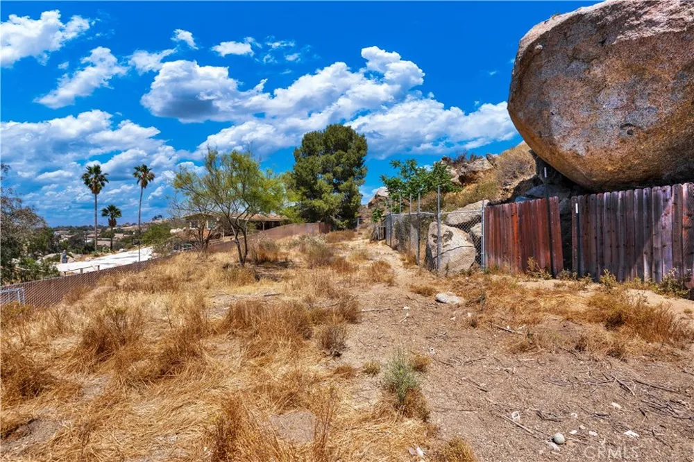 22740 Ramona Nuevo, CA 92567