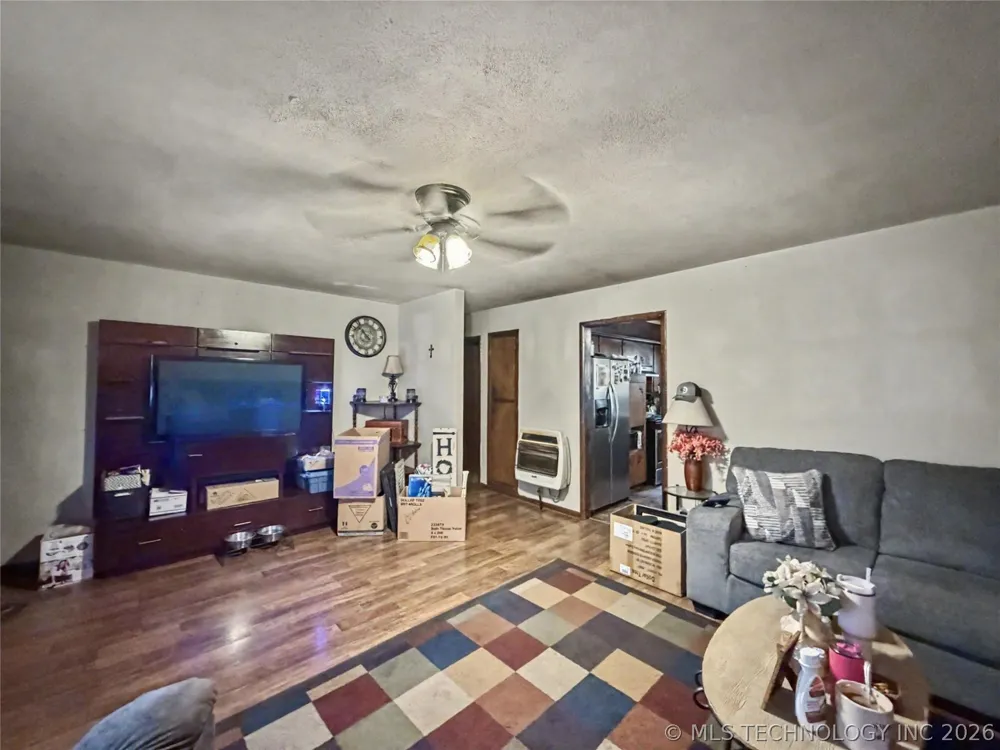 1306 Stickross Mountain Road Tahlequah, OK 74464