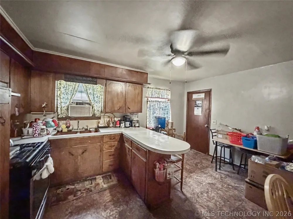 1306 Stickross Mountain Road Tahlequah, OK 74464