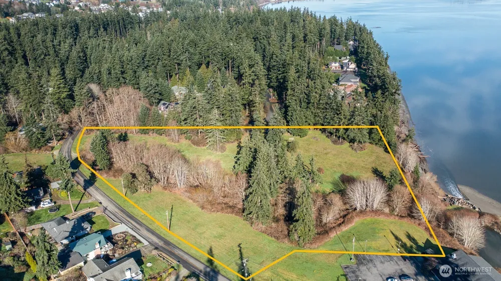 1205 Orcas Drive Camano Island, WA 98282