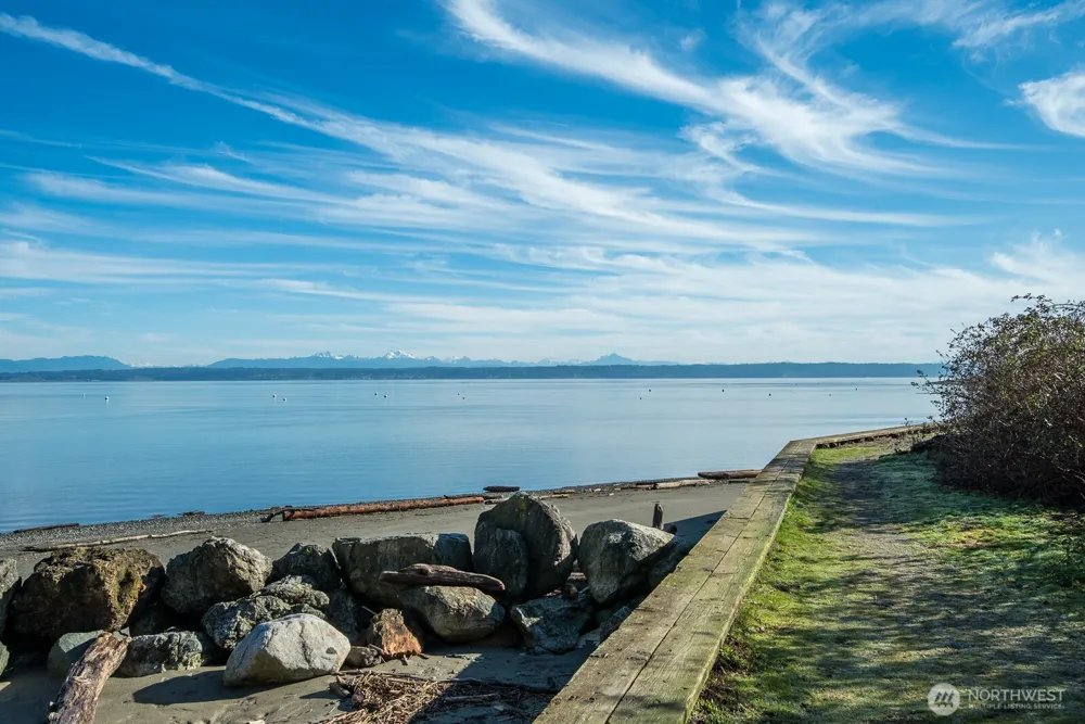 1205 Orcas Drive Camano Island, WA 98282