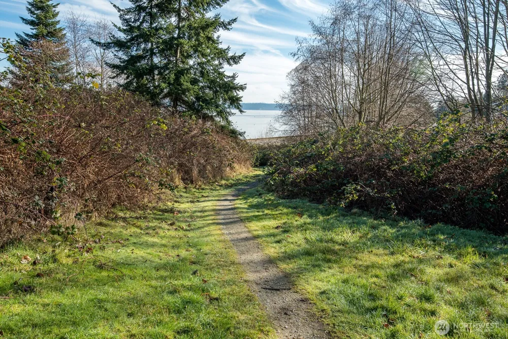 1205 Orcas Drive Camano Island, WA 98282