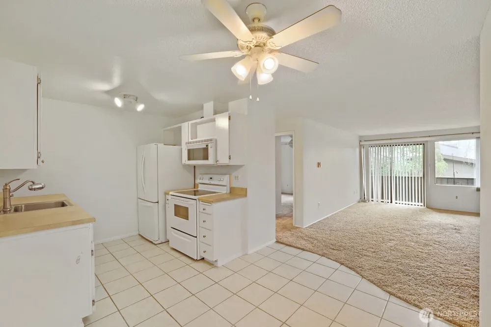 6110 24th Avenue NW #203 Seattle, WA 98107