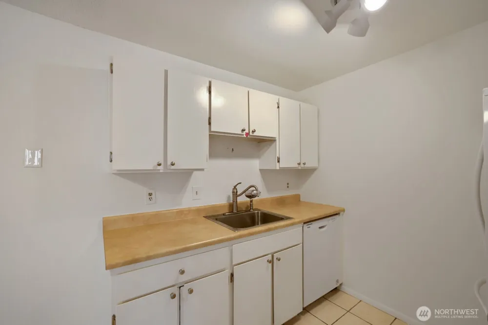 6110 24th Avenue NW #203 Seattle, WA 98107