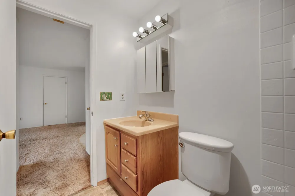 6110 24th Avenue NW #203 Seattle, WA 98107