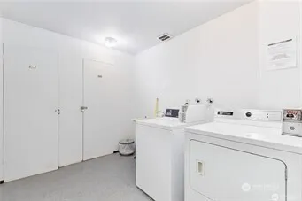 6110 24th Avenue NW #203 Seattle, WA 98107