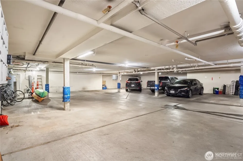 6110 24th Avenue NW #203 Seattle, WA 98107