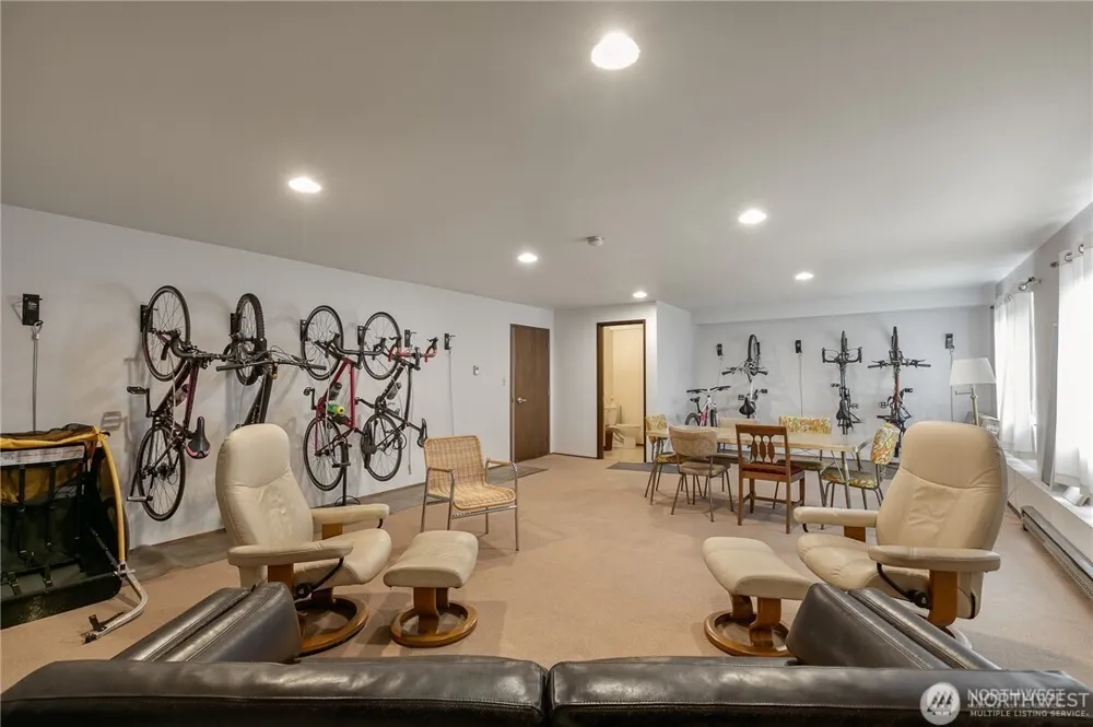 6110 24th Avenue NW #203 Seattle, WA 98107