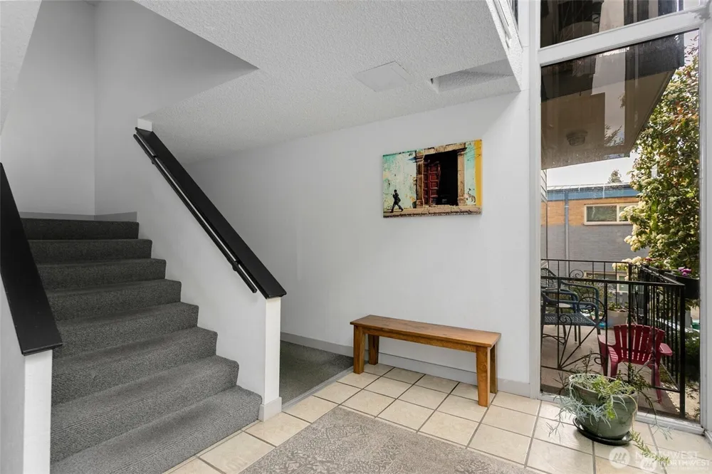 6110 24th Avenue NW #203 Seattle, WA 98107