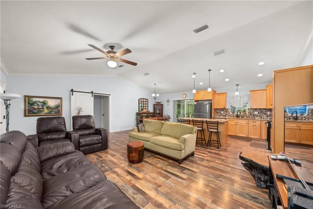 112 Bimini Street NE Lake Placid, FL 33852