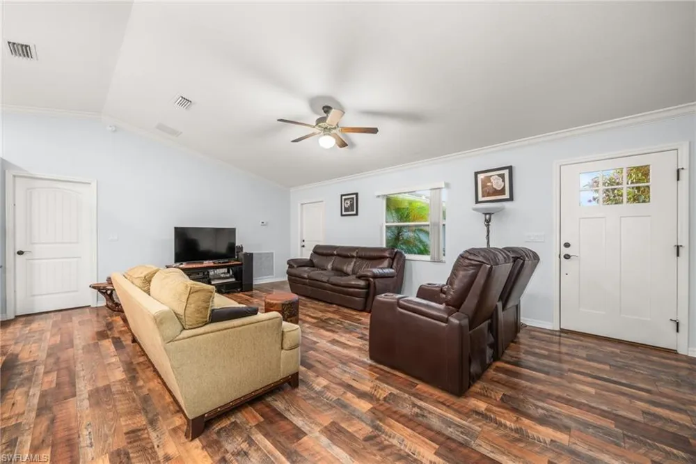 112 Bimini Street NE Lake Placid, FL 33852