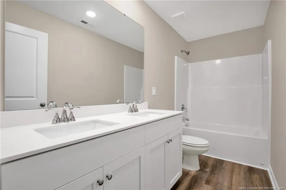 38 Coachman Lane Autryville, NC 28318