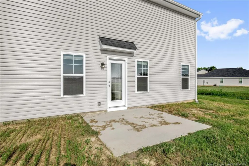 38 Coachman Lane Autryville, NC 28318