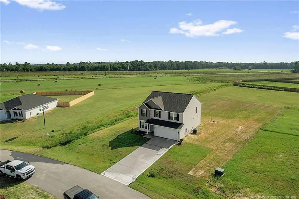 38 Coachman Lane Autryville, NC 28318