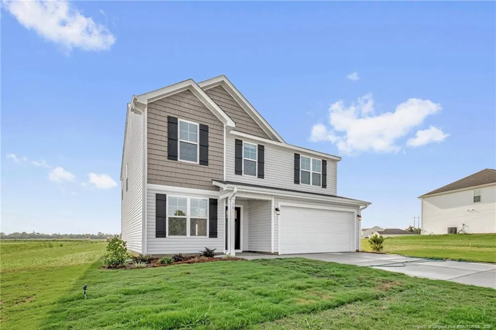 38 Coachman Lane Autryville, NC 28318