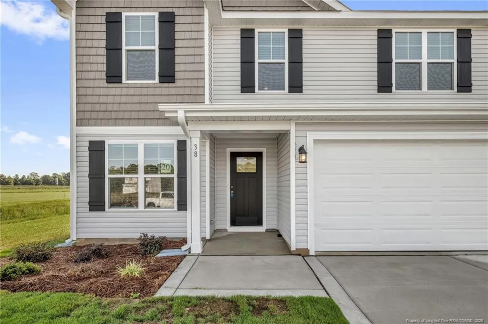 38 Coachman Lane Autryville, NC 28318